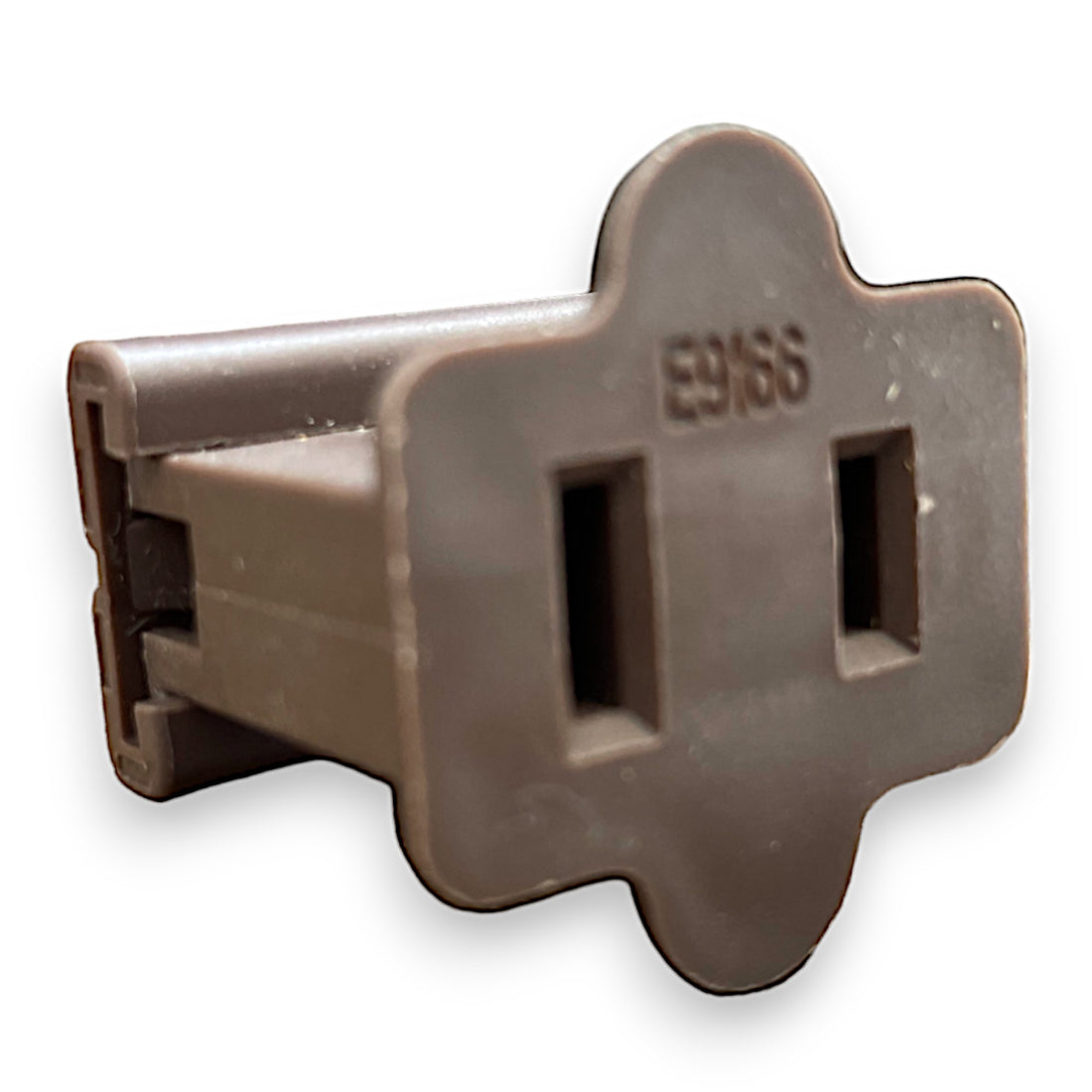 Female Gilbert Plugs SPT-1 (with Knockout Tab) in Brown - 50/Pack